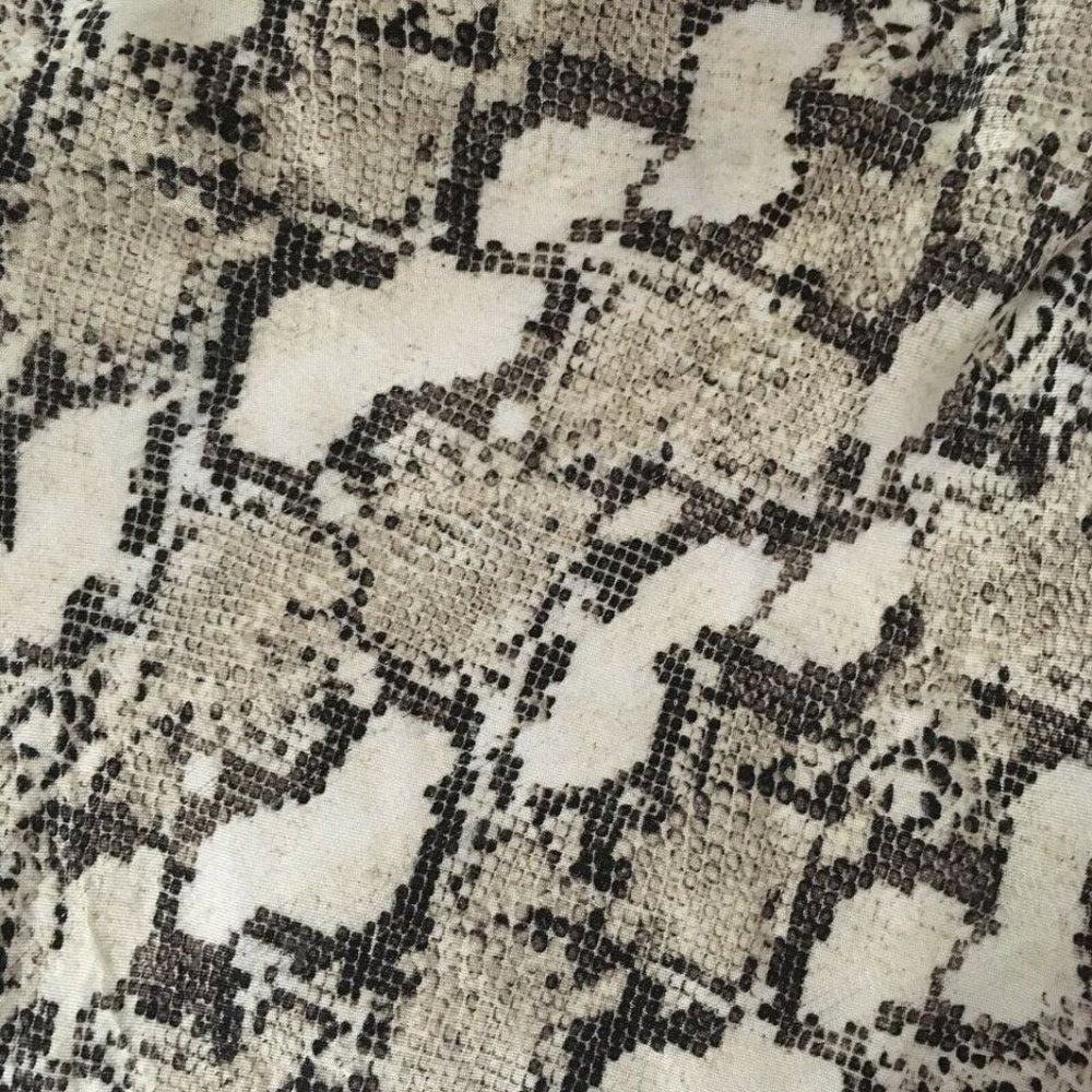 Snakeskin Pattern Mini Skirt H&M - Picture 4 of 4